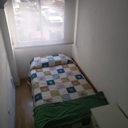 Parque Aluche Apartment Madrid Room photo