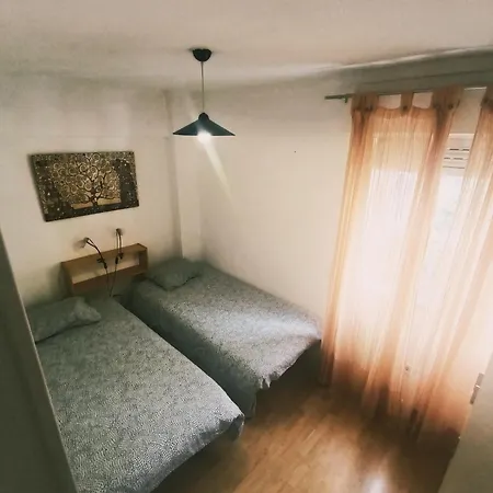 Parque Aluche Apartment Madrid Room photo